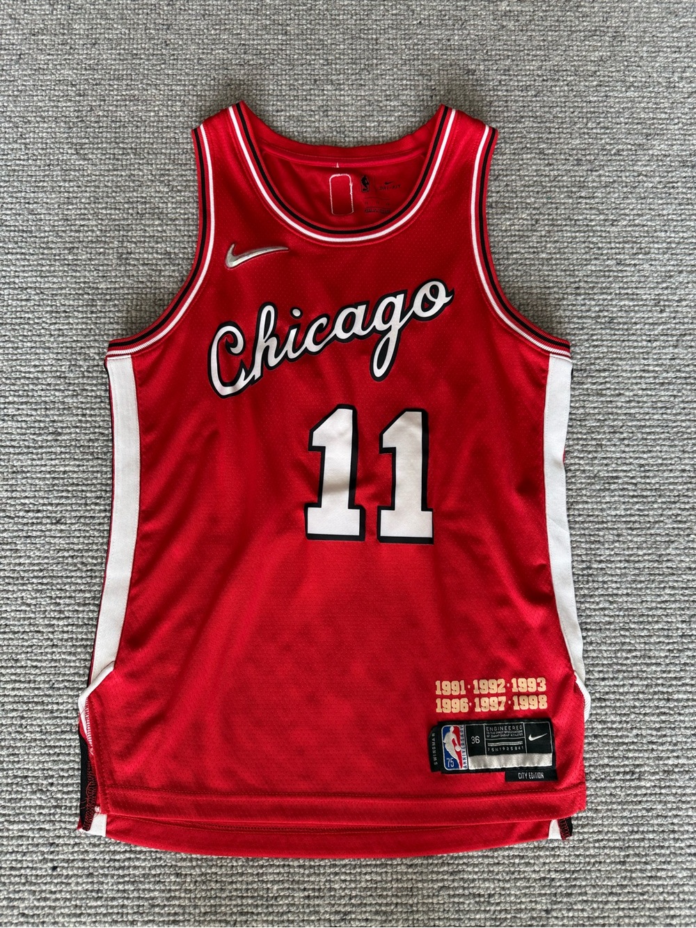 Nike Dri-Fit Men's Chicago Bulls Jersey DeRozen 11 Basketball XS 36